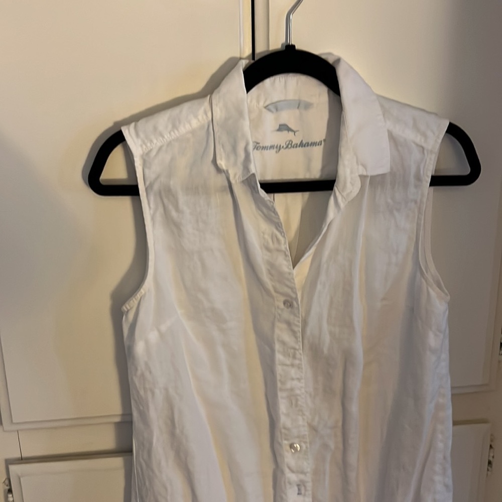 Tommy Bahamas Woman’s Sleeveless shirt - Picture 3 of 3